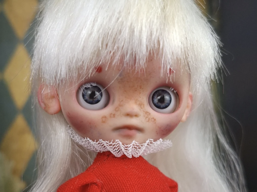 Custom original Takara petite Blythe doll with a beautiful box / natural mohair wig OOAK by Alinari